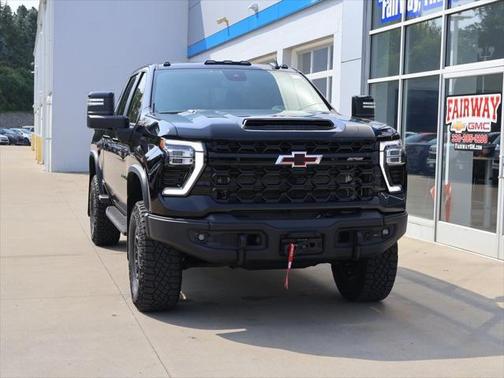 2024 Chevrolet Silverado 2500 4WD Crew Cab Standard Bed ZR2