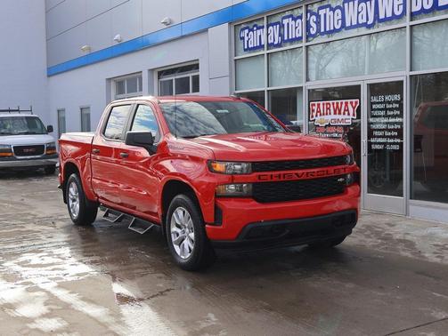 2022 Chevrolet Silverado 1500 Custom