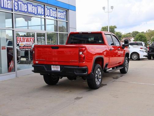 2024 Chevrolet Silverado 2500 Custom