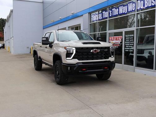 2026 Chevrolet Silverado 2500 Crew Cab, Standard Bed, XR2, 4WD