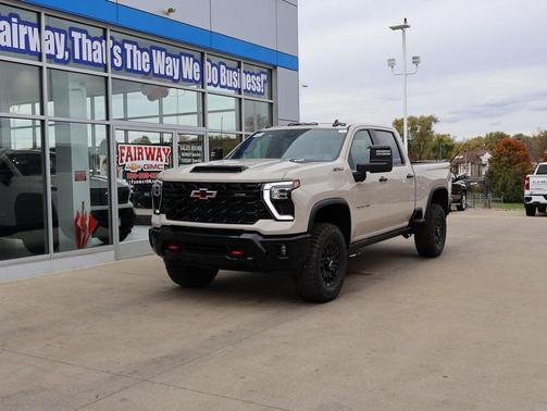 2026 Chevrolet Silverado 2500 Crew Cab, Standard Bed, XR2, 4WD