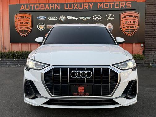 2019 Audi Q3 2.0T S line Premium Plus