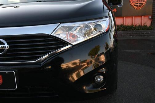 2017 Nissan Quest SV