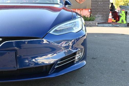 2017 Tesla Model S 75D