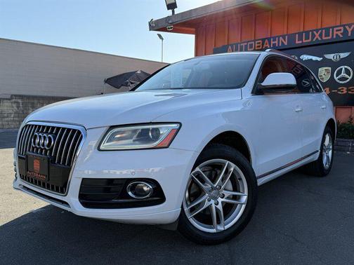 Ibis White 2013 Audi Q5 2.0T Premium Plus