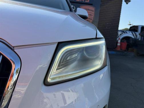 Ibis White 2013 Audi Q5 2.0T Premium Plus
