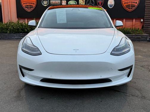 Pearl White Multi-Coat 2021 Tesla Model 3 Standard Range Plus
