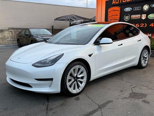 Pearl White Multi-Coat 2021 Tesla Model 3 Standard Range Plus