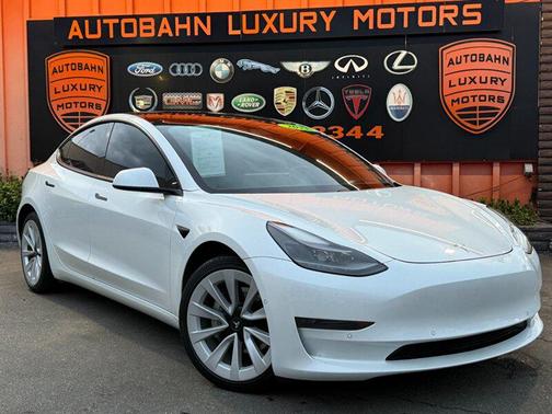 Pearl White Multi-Coat 2021 Tesla Model 3 Standard Range Plus