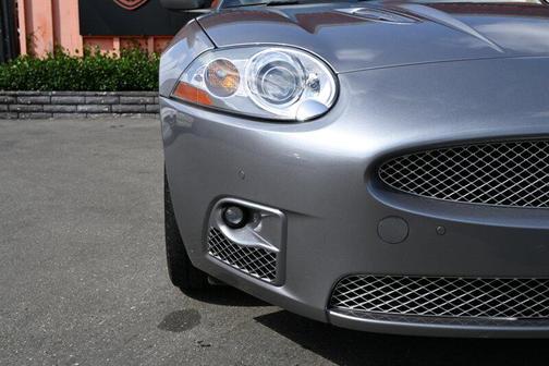 2009 Jaguar XKR Base