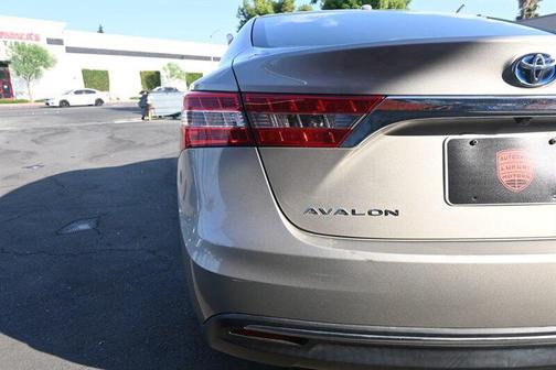 2015 Toyota Avalon Hybrid XLE Touring
