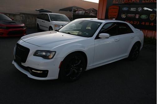 2022 Chrysler 300 S