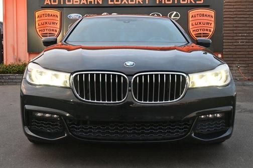 2016 BMW 740 740i
