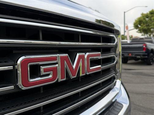 Onyx Black 2017 GMC Sierra 2500 SLT