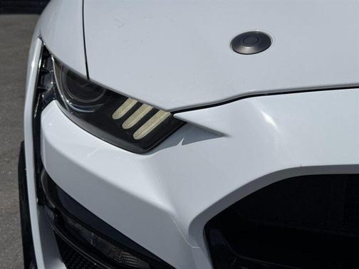 Oxford White 2020 Ford Shelby GT500 Base