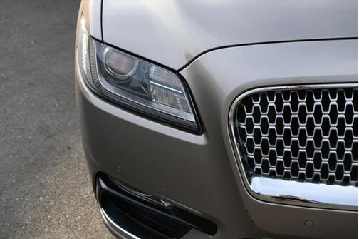 2018 Lincoln Continental Select