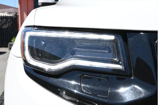 2020 Jeep Grand Cherokee SRT