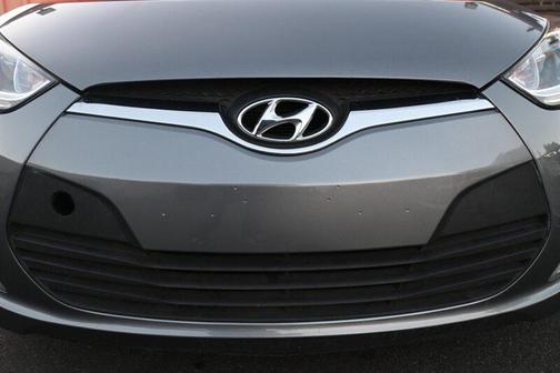 2017 Hyundai Veloster Base