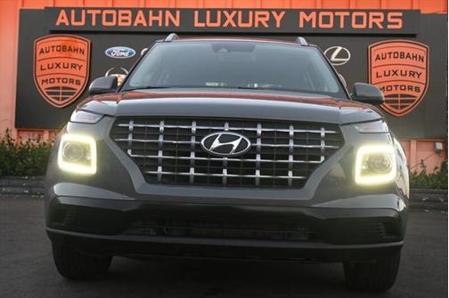 2020 Hyundai VENUE SEL