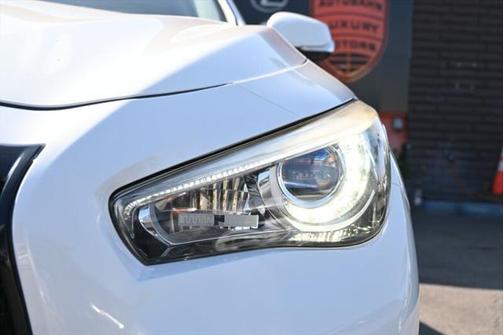 2015 INFINITI Q50 Premium