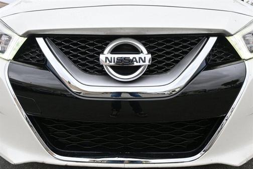 2017 Nissan Maxima 3.5 SR