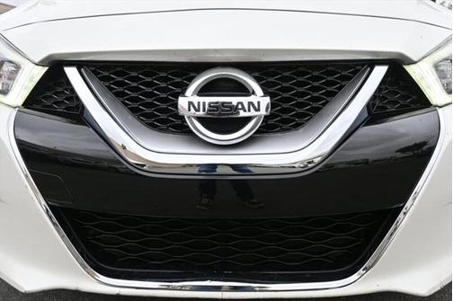 2017 Nissan Maxima 3.5 SR
