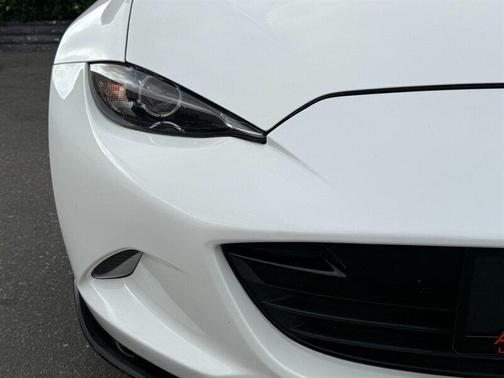 Snowflake White Pearl Mica 2018 Mazda MX-5 Miata Grand Touring