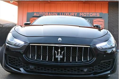 2018 Maserati Ghibli Base
