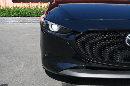 2022 Mazda Mazda3 FWD w/Premium Package