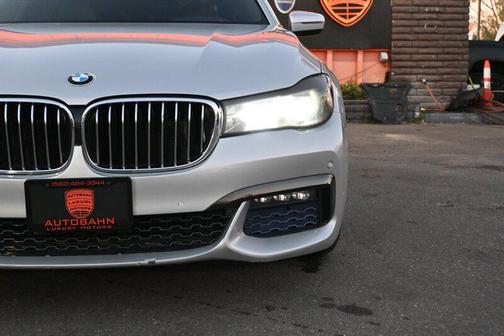 2016 BMW 740 740i