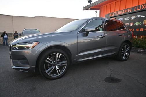 2020 Volvo XC60 T5 Momentum