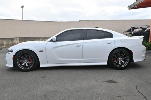 2016 Dodge Charger SRT 392