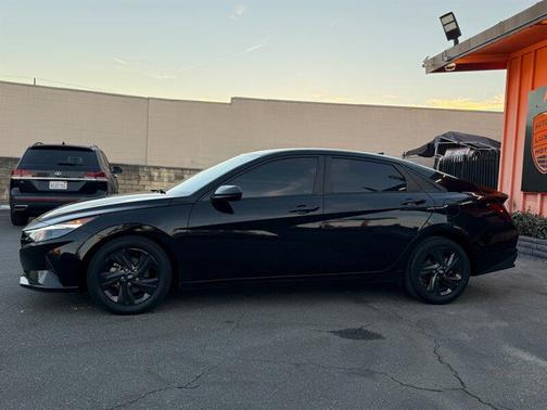 2021 Hyundai ELANTRA SEL