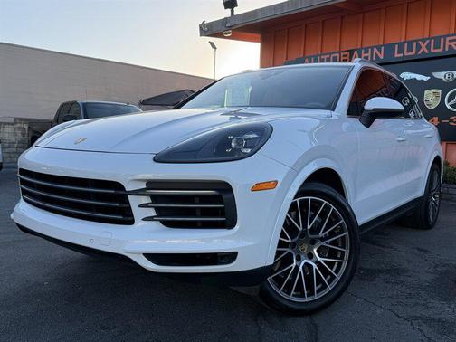 Carrara White Metallic 2021 Porsche Cayenne Cayenne