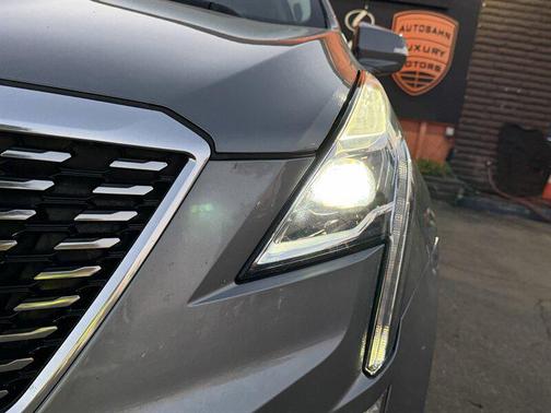 Argent Silver Metallic 2023 Cadillac XT5 Premium Luxury