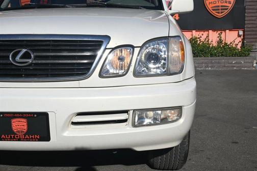 1999 Lexus LX 470 Base