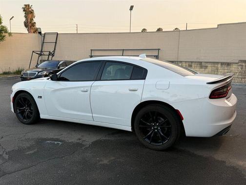 White Knuckle Clearcoat 2018 Dodge Charger R/T