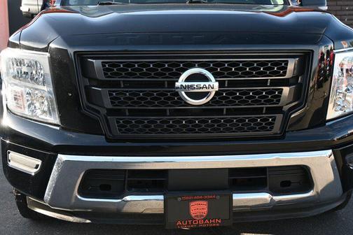 2020 Nissan Titan SV