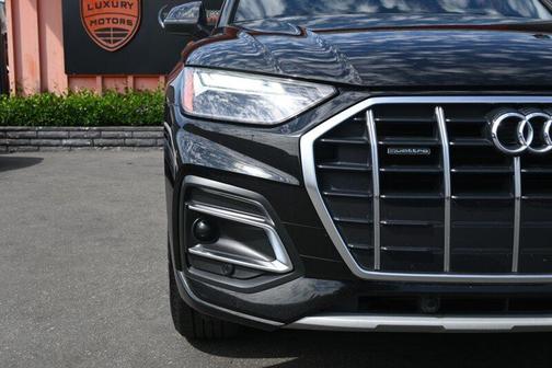 2022 Audi Q5 40 Premium