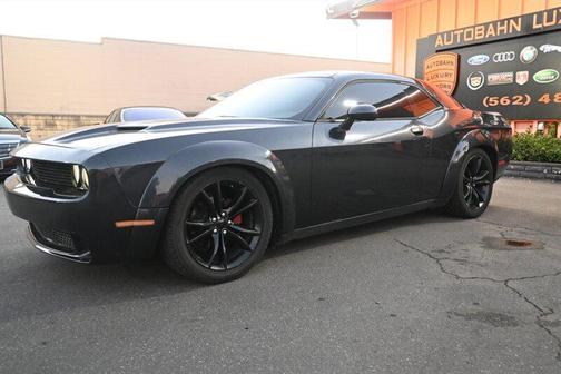 2016 Dodge Challenger SXT