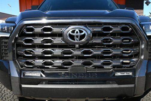 2022 Toyota Tundra Platinum