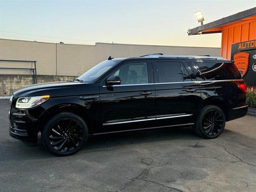 Infinite Black 2020 Lincoln Navigator Reserve