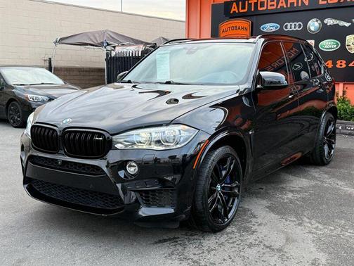 Black Sapphire Metallic 2018 BMW X5 M Base