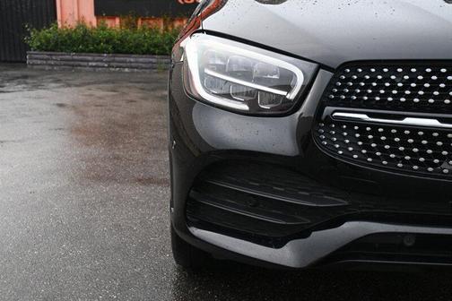 2022 Mercedes-Benz GLC 300 Base