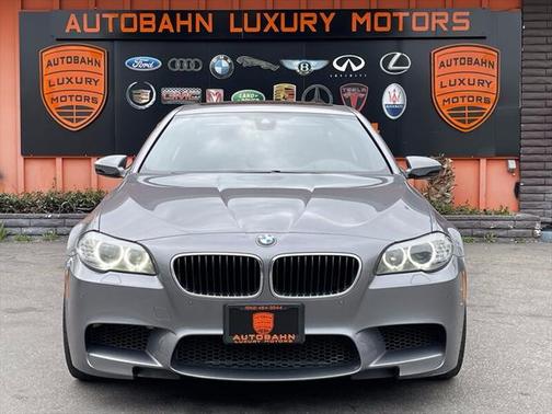 Space Gray Metallic 2013 BMW M5 Base
