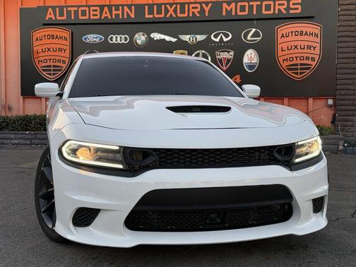 2016 Dodge Charger R/T Scat Pack