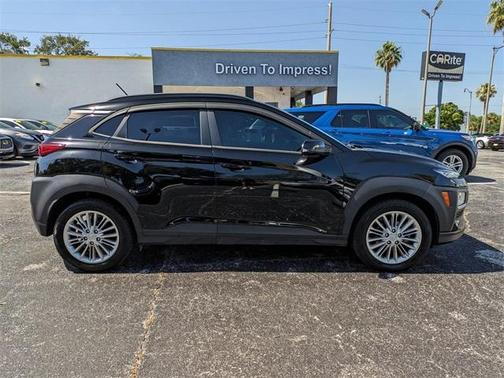 2021 Hyundai KONA SEL