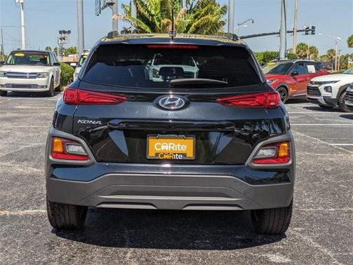 2021 Hyundai KONA SEL