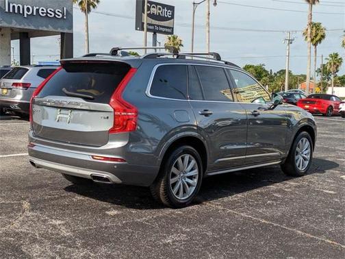2019 Volvo XC90 T6 Momentum