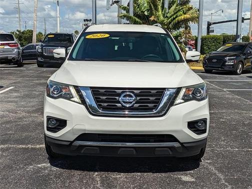 2020 Nissan Pathfinder SL
